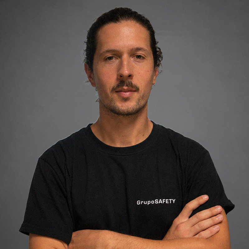Alírio Simões